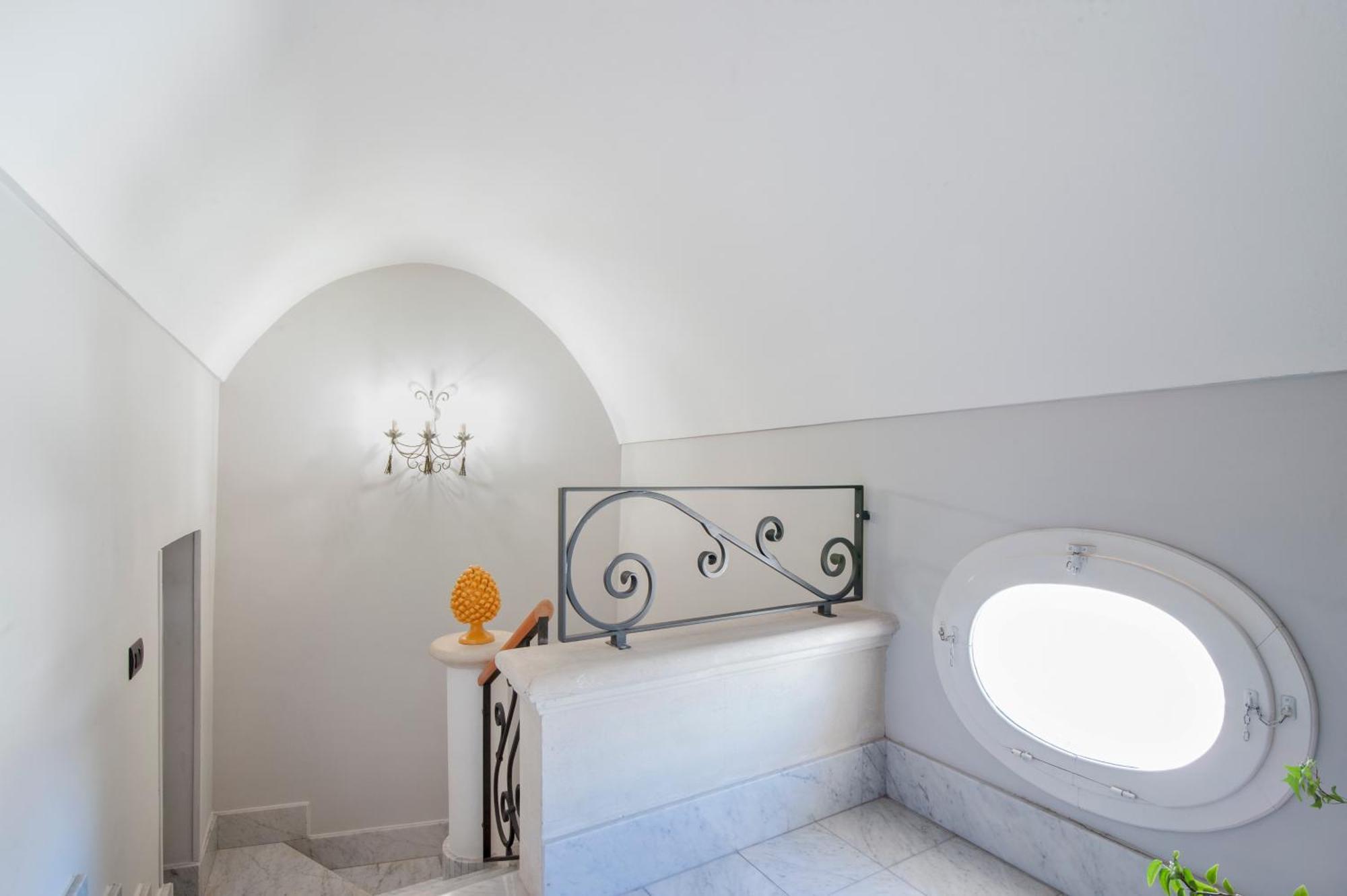 The Golden Hour, Luxury Apartment With A Panoramic View Lecce Ngoại thất bức ảnh